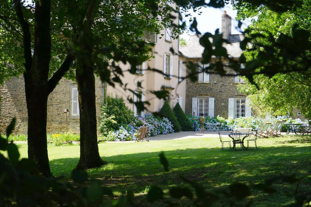 Le Domaine de Linars - L'Aile du Château Le Truel Exterior foto